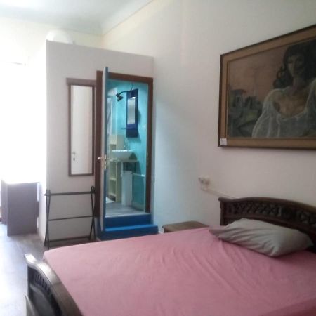 Ampia Stanza Con Bagno Privato, Centro Sassari Apartment Exterior foto